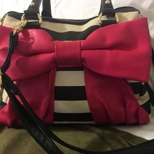 Betsey Johnson pink bow bag